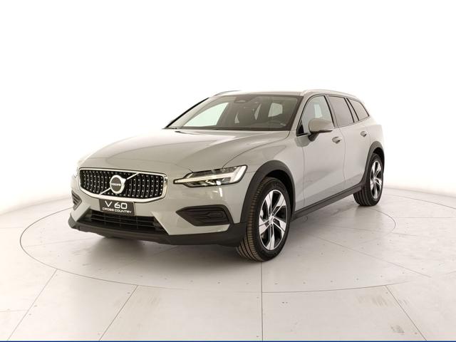 Acquista online VOLVO V60 Cross Country