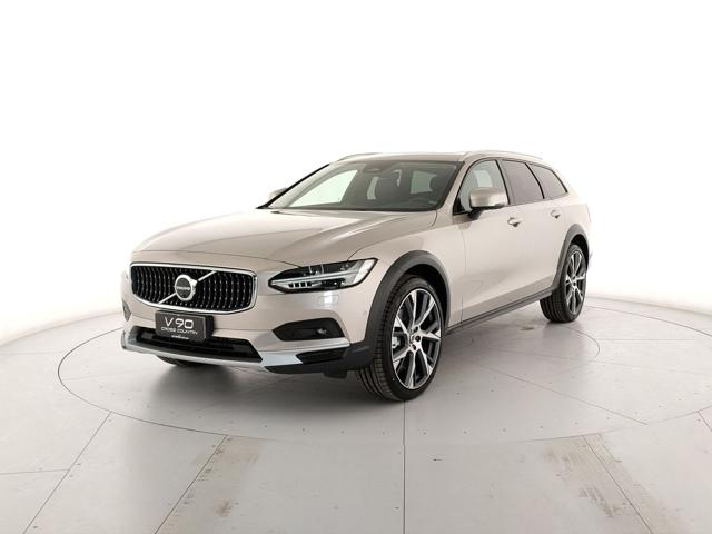 Acquista online VOLVO V90 Cross Country