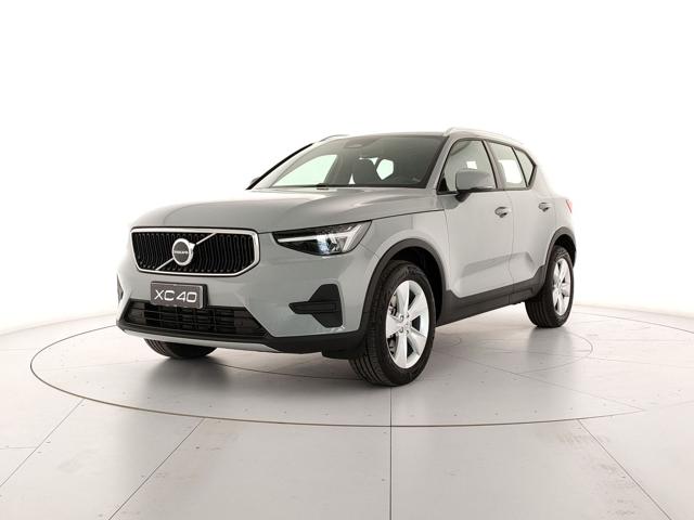 Acquista online VOLVO XC40