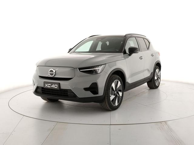 Acquista online VOLVO XC40