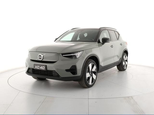 Acquista online VOLVO XC40