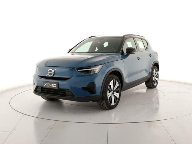 Acquista online VOLVO XC40