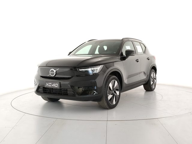 Acquista online VOLVO XC40