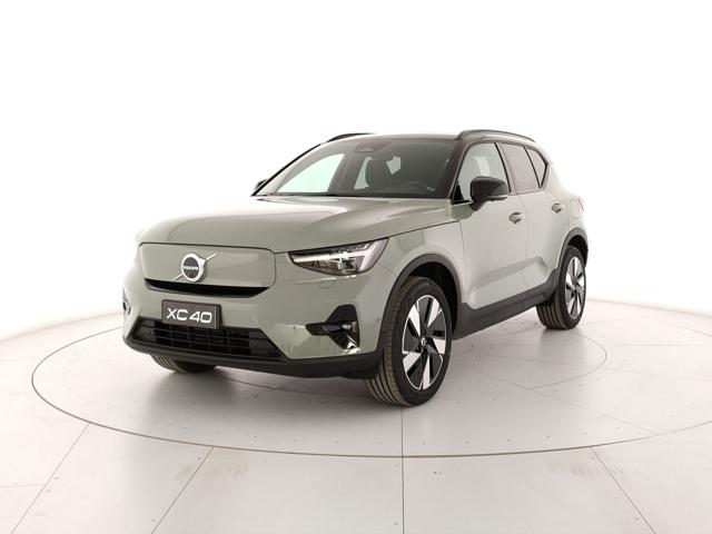 Acquista online VOLVO XC40