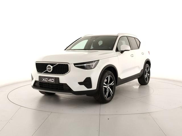 Acquista online VOLVO XC40