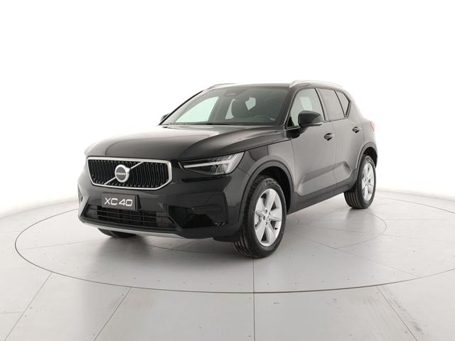 Acquista online VOLVO XC40