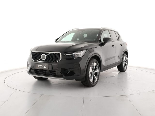 Acquista online VOLVO XC40