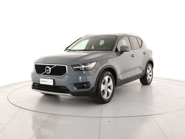 Acquista online VOLVO XC40