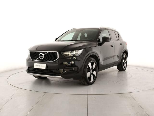 Acquista online VOLVO XC40