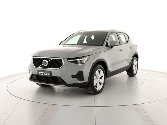 Acquista online VOLVO XC40