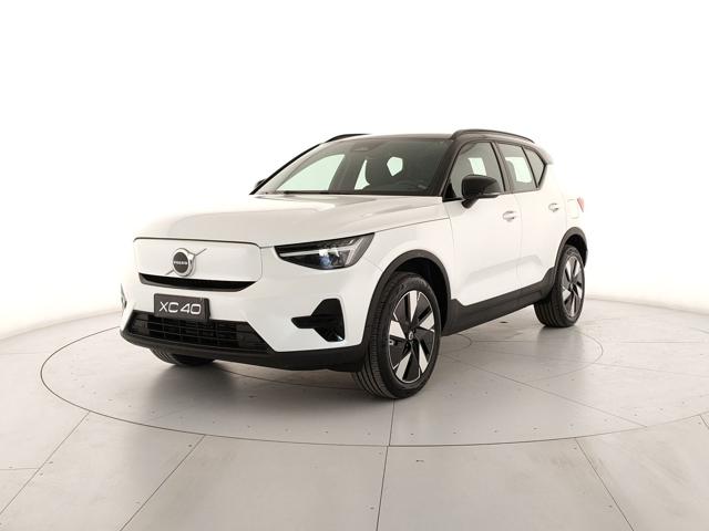 Acquista online VOLVO XC40