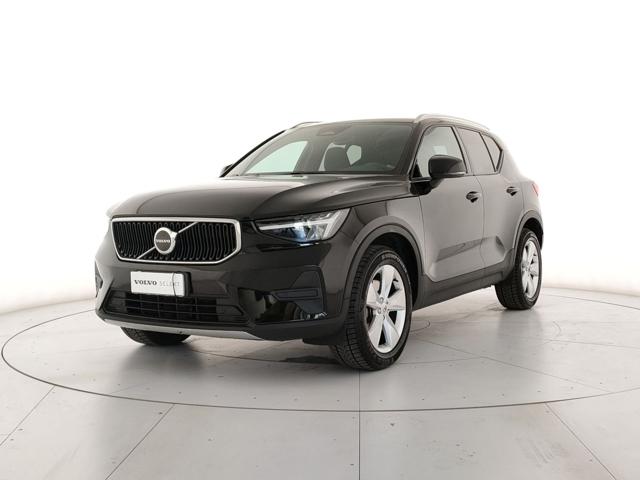 Acquista online VOLVO XC40