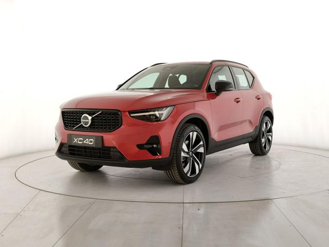 Acquista online VOLVO XC40