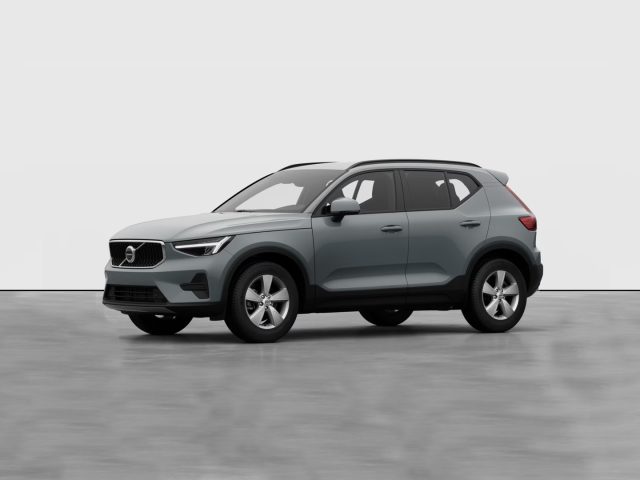 Acquista online VOLVO XC40