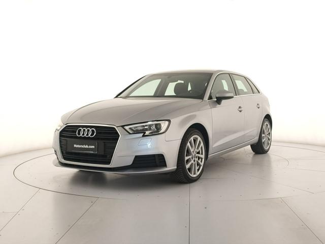 Acquista online AUDI A3