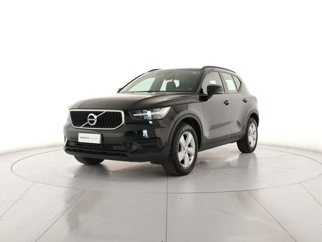 Acquista online VOLVO XC40